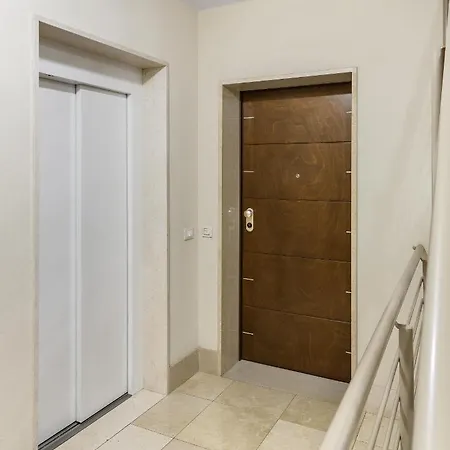 Casa Massima アパート カザマッシマ